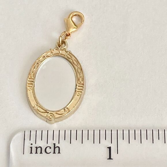 Disney Villains Snow White Evil Queen Clip On Charm Magic Mirror Zipper Pull - Picture 6 of 7